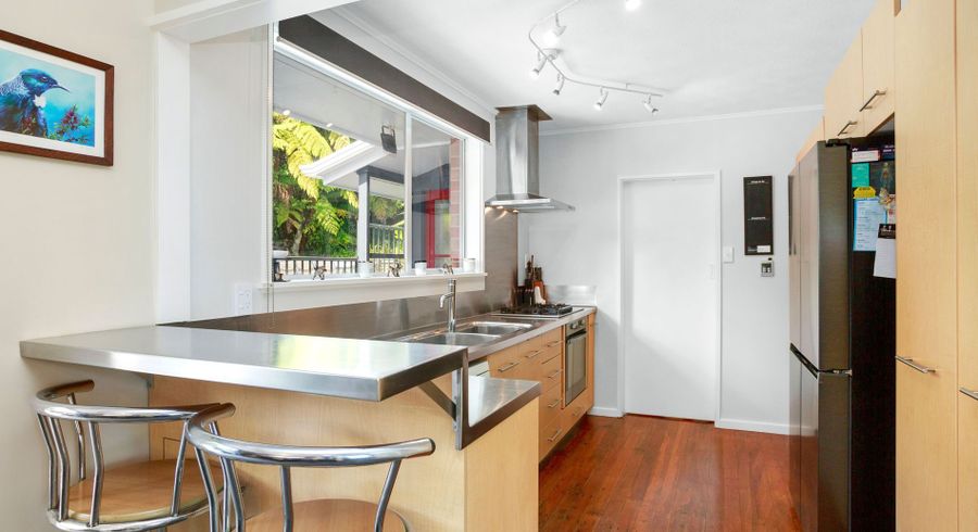  at 23 Vista Crescent, Maoribank, Upper Hutt, Wellington