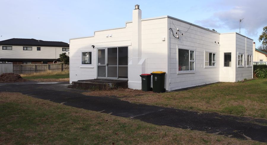  at 9 Gibbs Road, Manurewa, Manukau City, Auckland