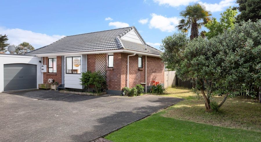  at 2/3 Seaward Place, Wattle Downs, Manukau City, Auckland