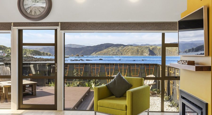  at 118 Breaker Bay Road, Breaker Bay, Wellington