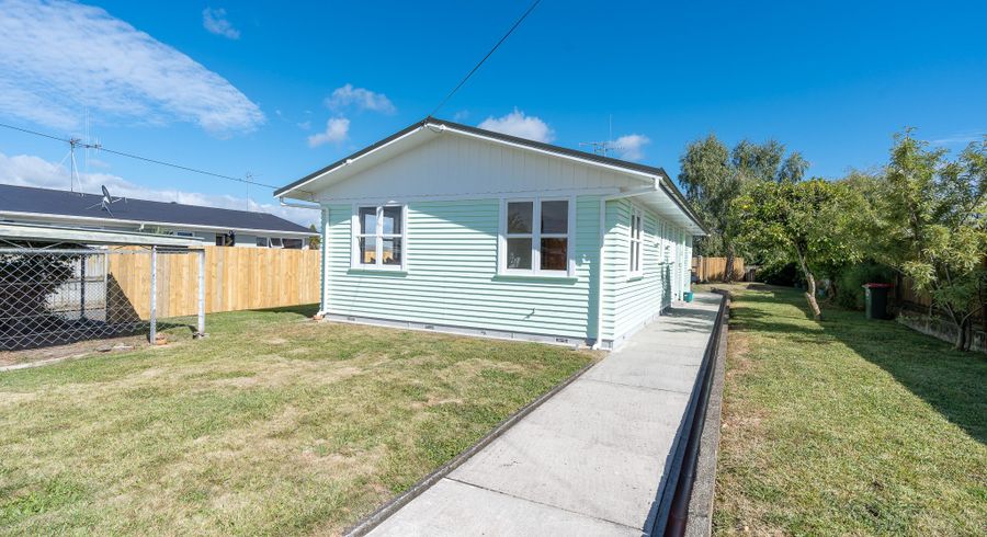  at 21 Sundown Crescent, Melville, Hamilton