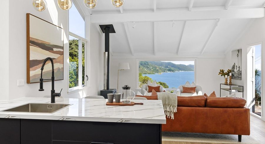  at 7 Westhill Road, Eastbourne, Lower Hutt, Wellington