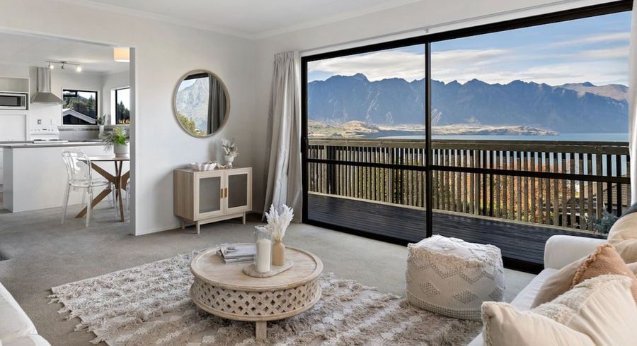  at 44 Wynyard Crescent, Fernhill, Queenstown