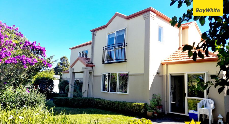  at 18 Stolford Crescent, New Lynn, Waitakere City, Auckland