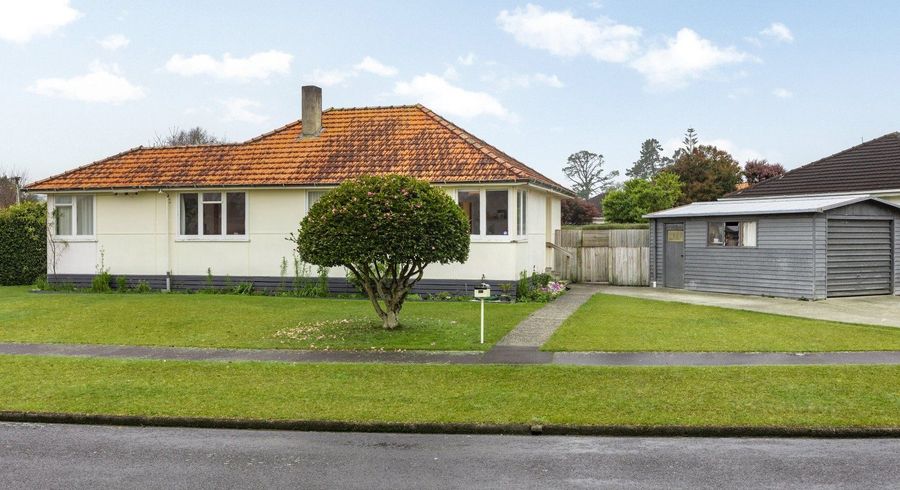  at 21 Pollen Crescent, Melville, Hamilton