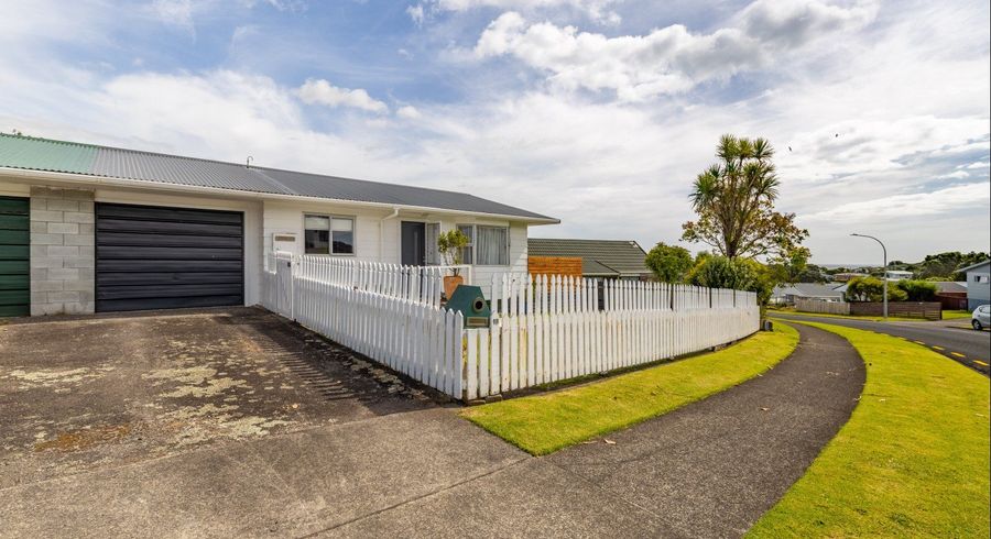  at 9B Herekawe Drive, Spotswood, New Plymouth