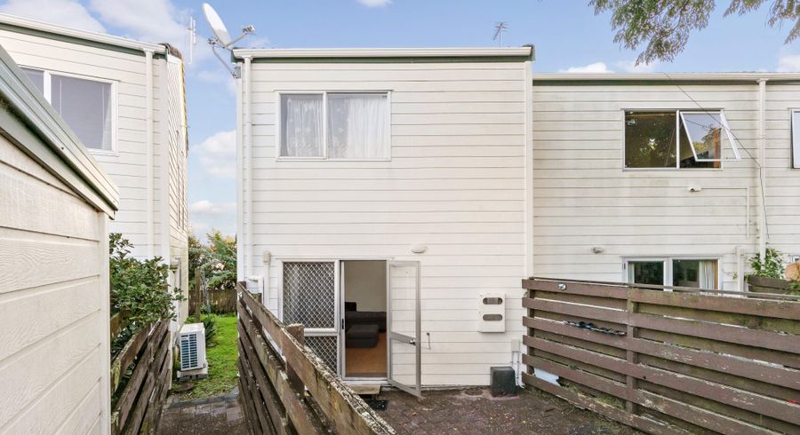  at 44 Fred Woodward Place, Mount Roskill, Auckland City, Auckland