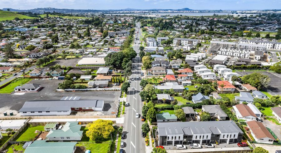  at 74E McKenzie Road, Mangere Bridge, Manukau City, Auckland