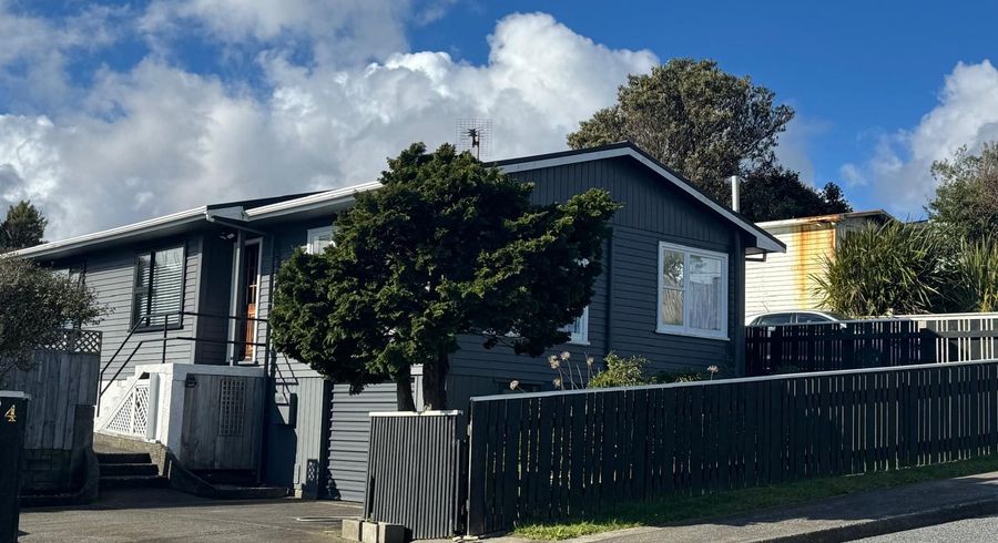  at Gow St, Newlands, Wellington, Wellington