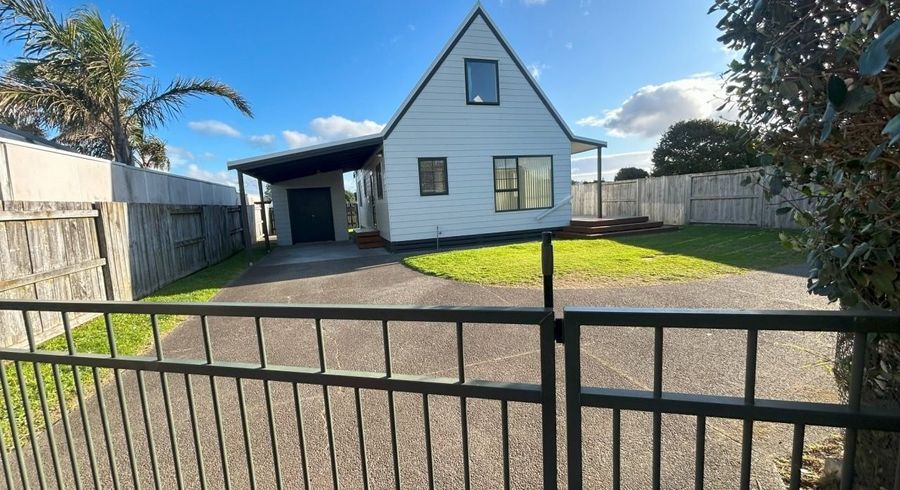  at 884B Papamoa Beach Road, Papamoa Beach, Tauranga, Bay Of Plenty