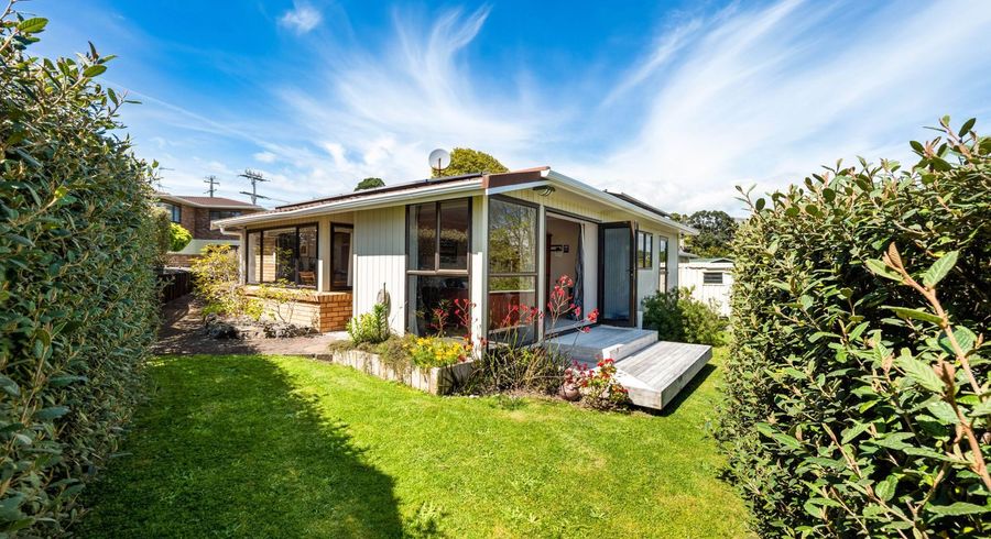  at 3 Ruskin Place, Westown, New Plymouth