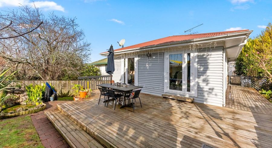  at 1/74 Elliot Street, Howick, Manukau City, Auckland