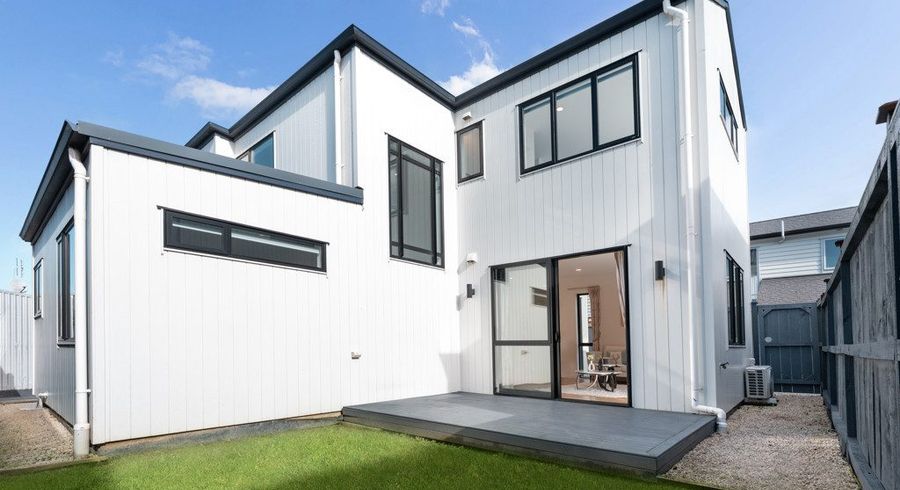 at 718B Massey Road, Mangere, Manukau City, Auckland