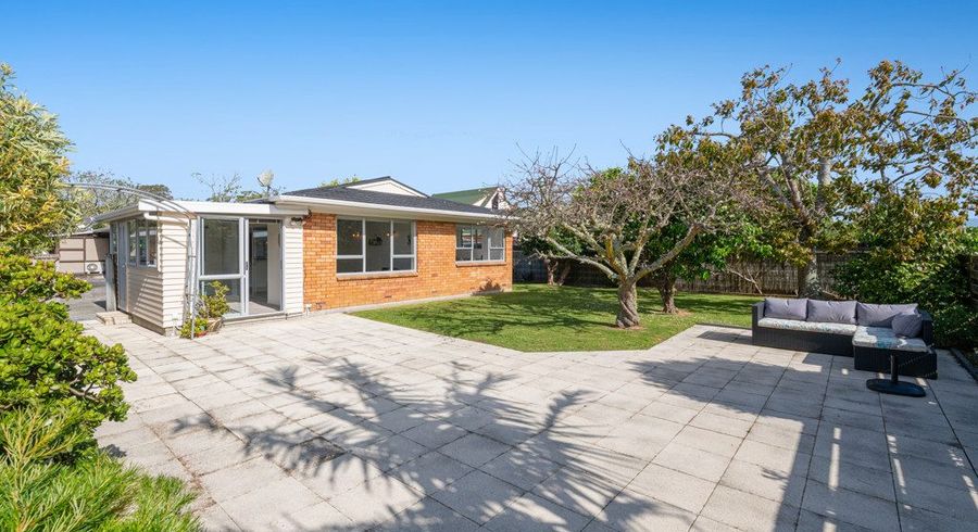  at 2/9 Motuora Road, Manly, Rodney, Auckland