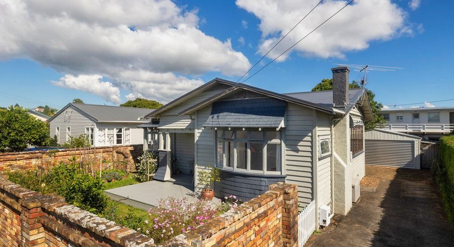  at 13 Carrie Street, Sandringham, Auckland City, Auckland