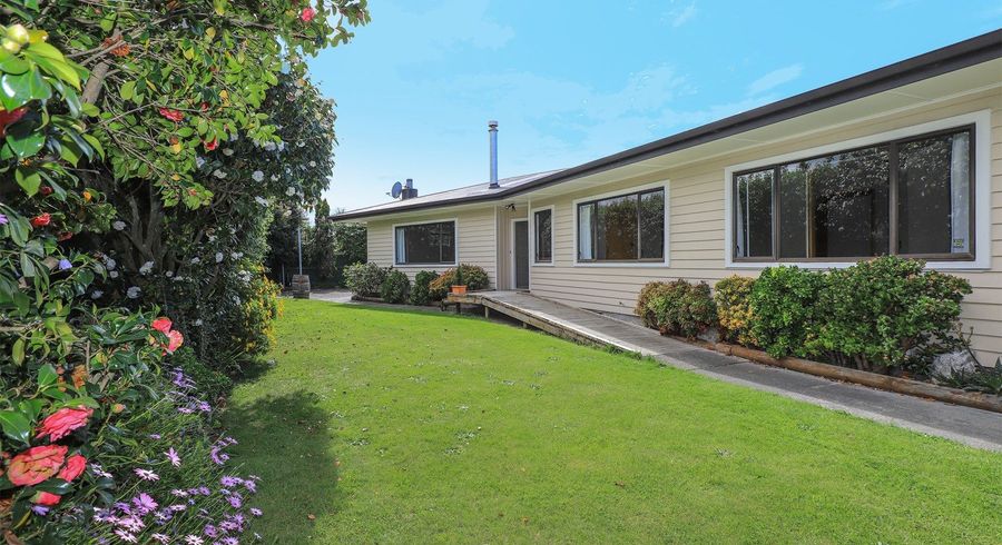  at 25 Trinity Crescent, Pirimai, Napier