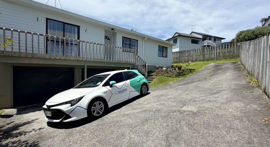  at 1/24 Barbados Drive, Unsworth Heights, North Shore City, Auckland