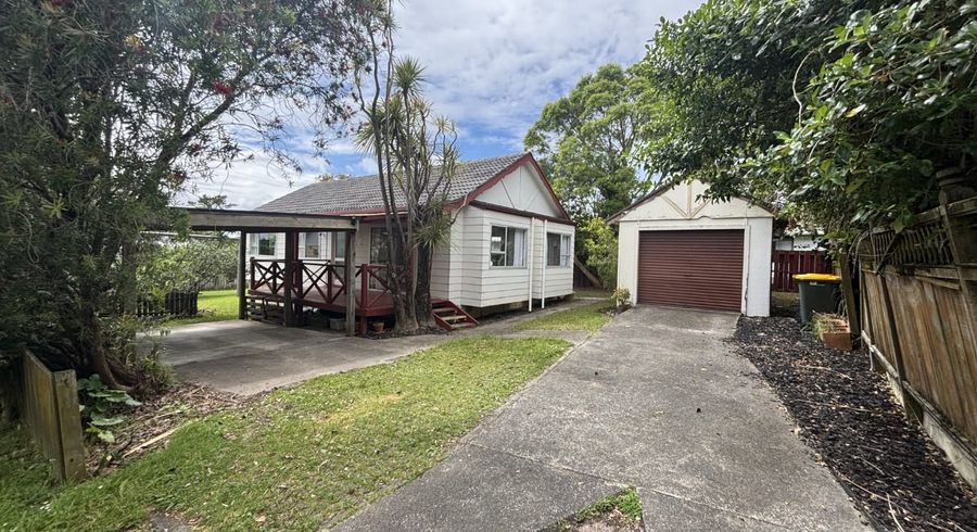  at 1/79 Flanshaw Road , Te Atatu South, Waitakere City, Auckland