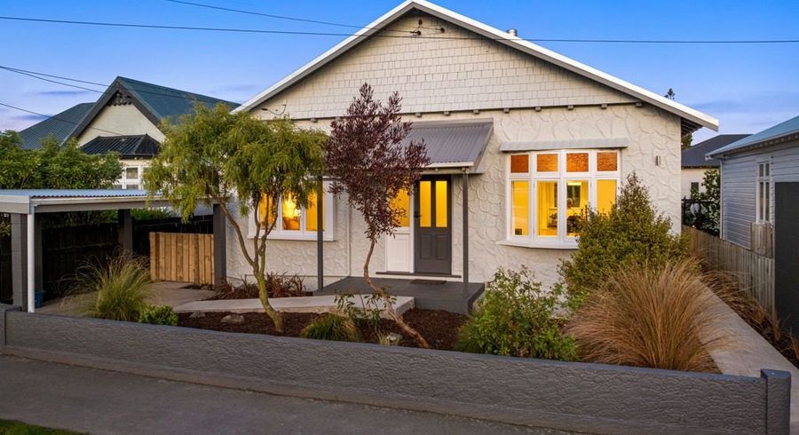  at 19 West Avenue, Saint Clair, Dunedin, Otago