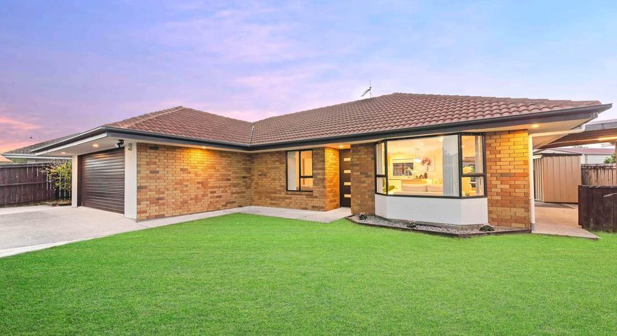  at 8 Glen Osborne Terrace, Flat Bush, Manukau City, Auckland