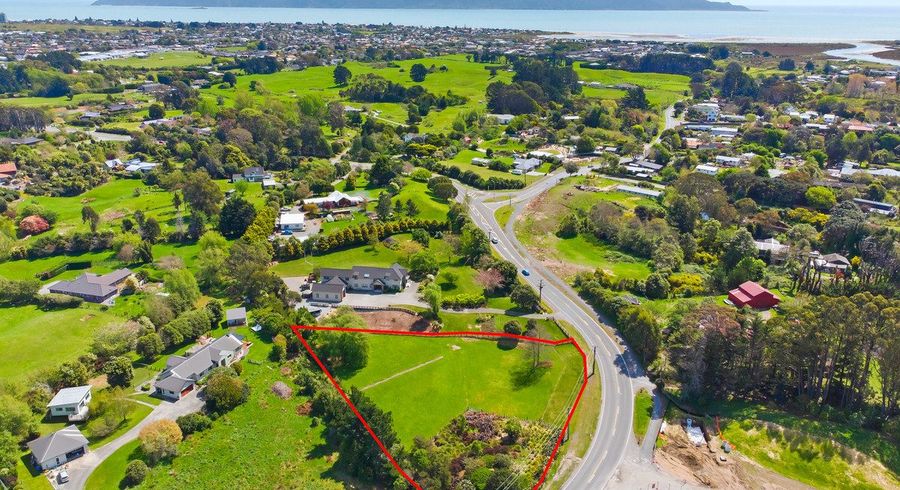  at 114 Otaihanga Road, Otaihanga, Kapiti Coast, Wellington