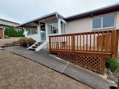  at 2/21 Lush Avenue, St Johns, Auckland