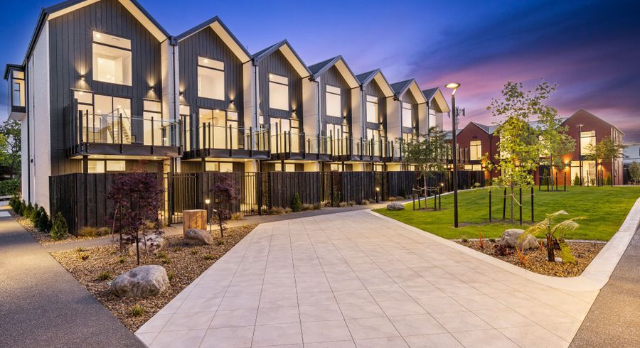  at 2/11 Donald Place, Merivale, Christchurch City, Canterbury