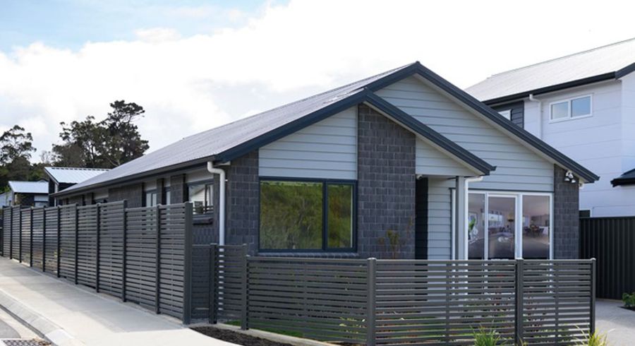  at 44 Pateke Drive, Kenepuru, Porirua