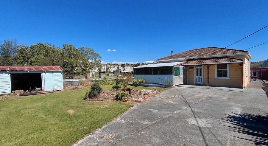  at 16 Raumaewa Road, Mangaweka, Rangitikei, Manawatu / Whanganui