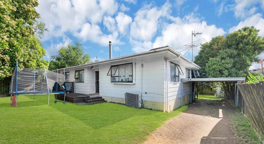  at 4 Antalya Place, Manurewa, Manukau City, Auckland