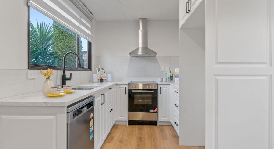  at 1/9 Kimdale Place, Totara Heights, Auckland