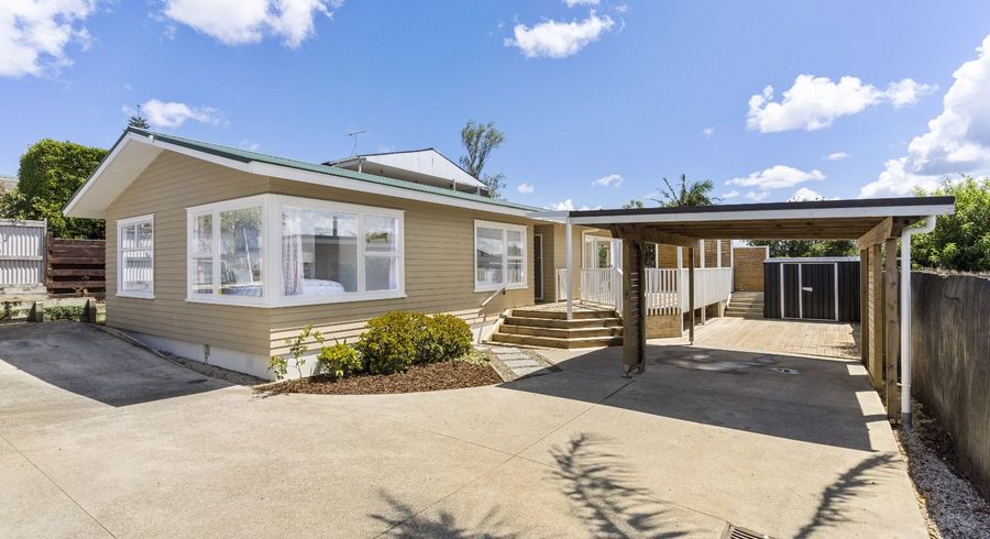  at 7B Anne Road, Hillcrest, Auckland