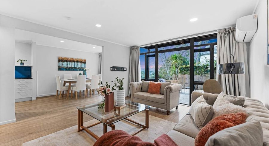  at 2/30B Verbena Road, Birkdale, North Shore City, Auckland