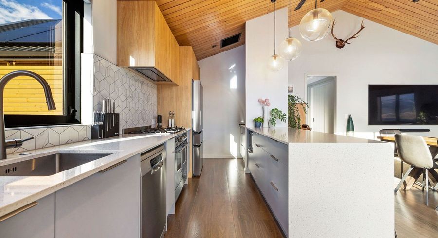  at 90 Spur Ridge Rise, Hanley's Farm, Jacks Point, Queenstown-Lakes, Otago
