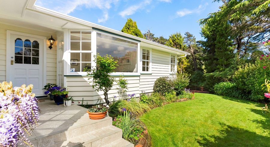  at 4 Freemans Way, Pinehaven, Upper Hutt, Wellington