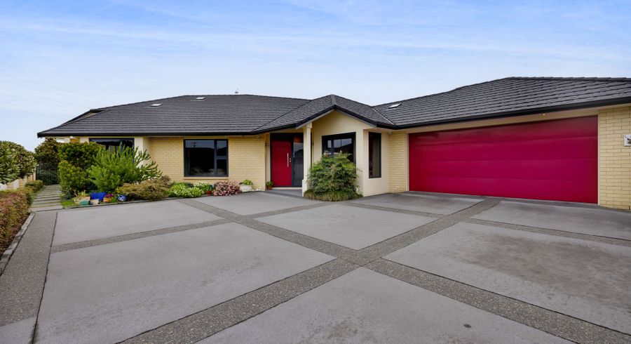  at 4 Honeyfield Drive, Whalers Gate, New Plymouth
