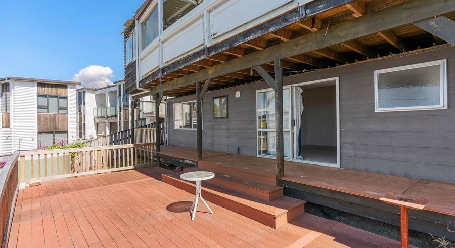  at Flat/334a Glenvar rd, Torbay, North Shore City, Auckland