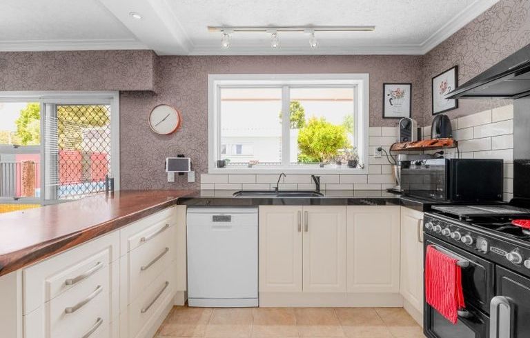  at Dinsdale, Hamilton, Waikato