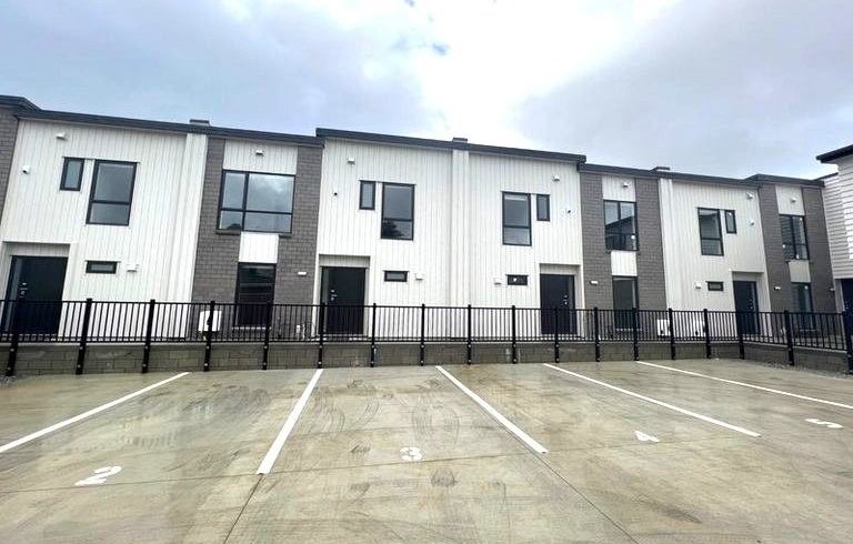  at 5/27 Wentworth Avenue, Papatoetoe, Manukau City, Auckland