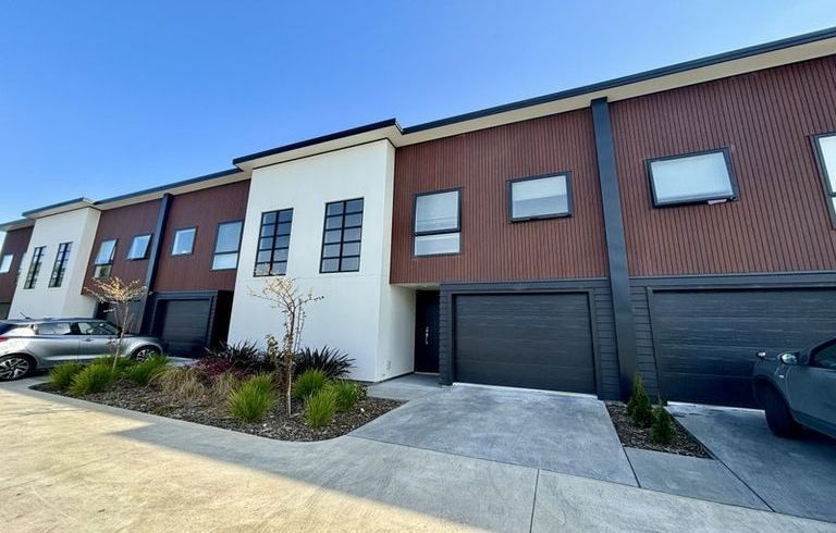  at 16/35 North Ridge Drive, Rototuna, Hamilton, Waikato