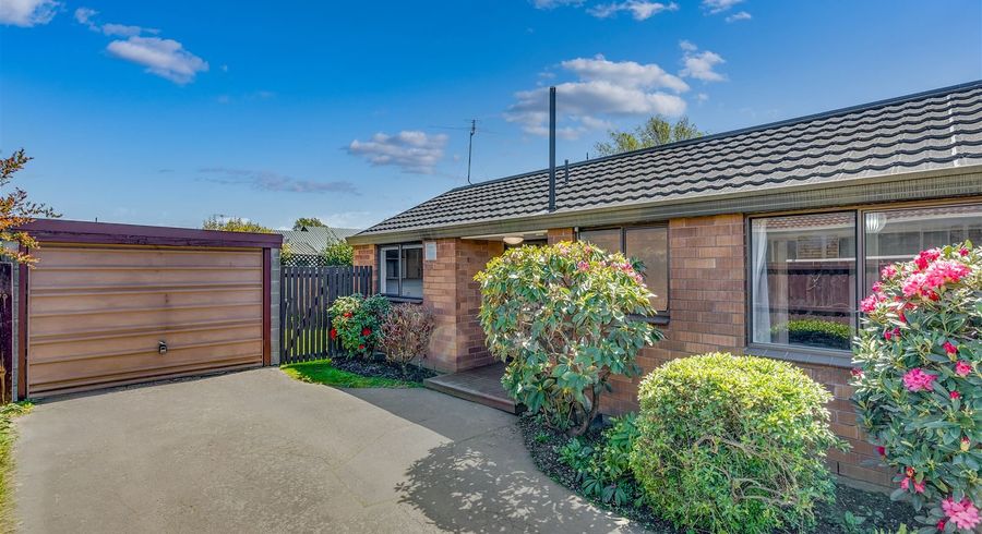  at 2/25 Withells Road, Avonhead, Christchurch