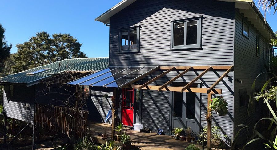  at 9 Tawini Road, Titirangi, Auckland