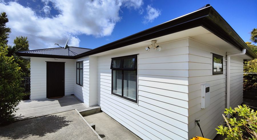  at 15A Barclay Street, Newlands, Wellington, Wellington