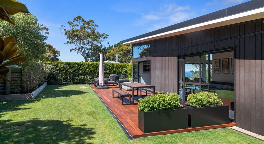  at 148 Clifton Terrace, Sumner, Christchurch City, Canterbury