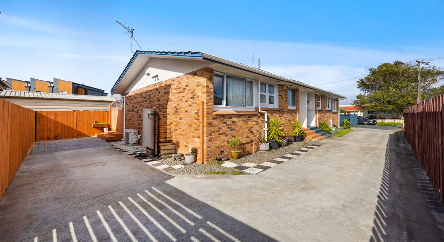  at 20B Dale Crescent, Pakuranga, Manukau City, Auckland