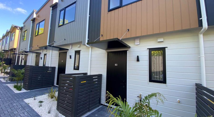  at 1/14A Diana Drive, Glenfield, North Shore City, Auckland