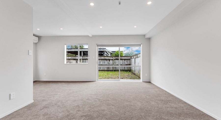  at 22/45A Swanson Road, Henderson, Waitakere City, Auckland