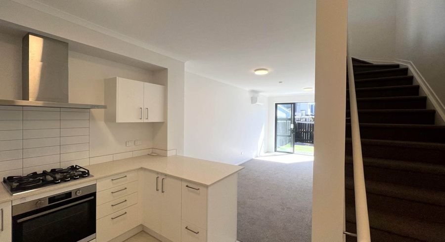  at 40 Manarini Road, Westgate, Waitakere City, Auckland