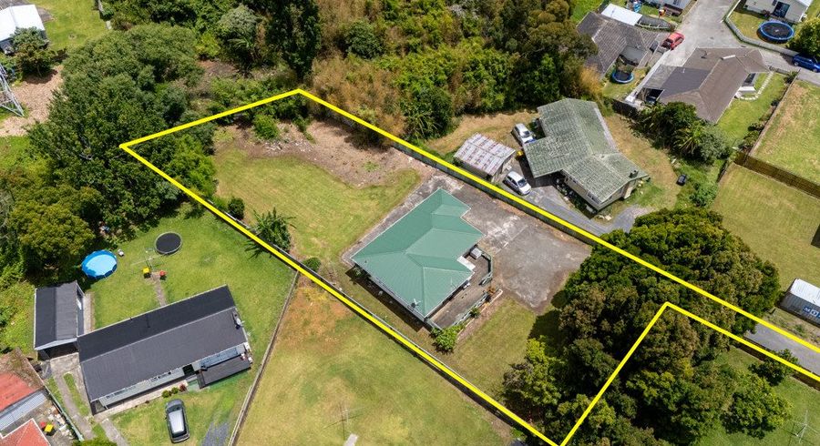  at 11 Fulton Crescent, Otara, Auckland