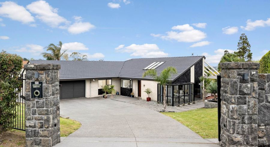  at 250 Point View Drive, Dannemora, Auckland